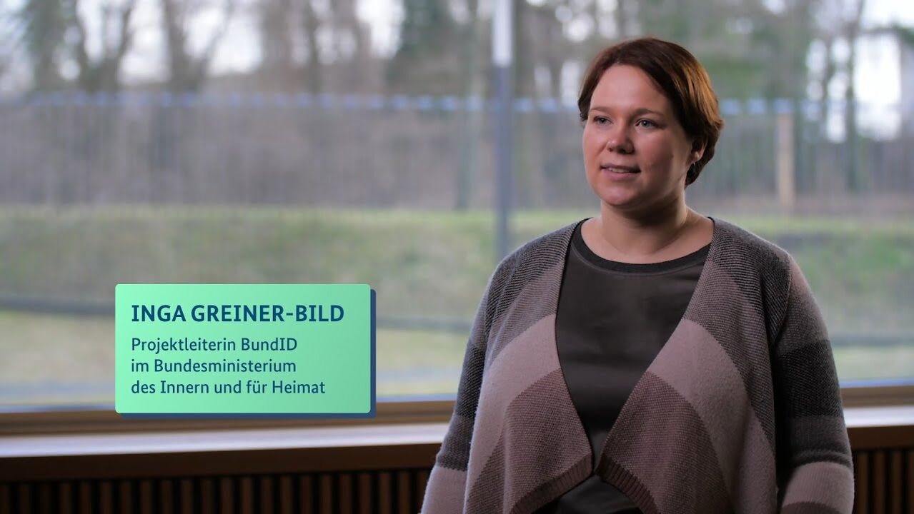 Eine Frau und die Unterschrift: Inga Greiner-Bild Projektleiterin BundID im Bundesministerium des Innern und für Heimat